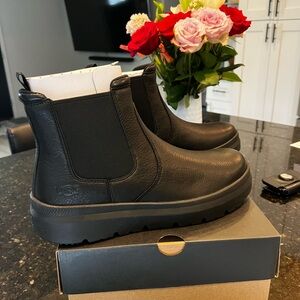 Ugg Burleigh Chelsea Boots